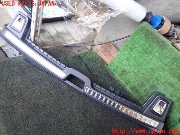 1UPJ-26007772]ボルボ・V90(PB420TMA)ラゲッジトレイ2 中古_m0001.jpg