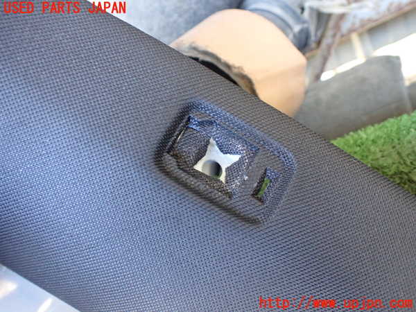 1UPJ-26007660]ボルボ・V90(PB420TMA)左フロントピラートリム 中古_m0002.jpg