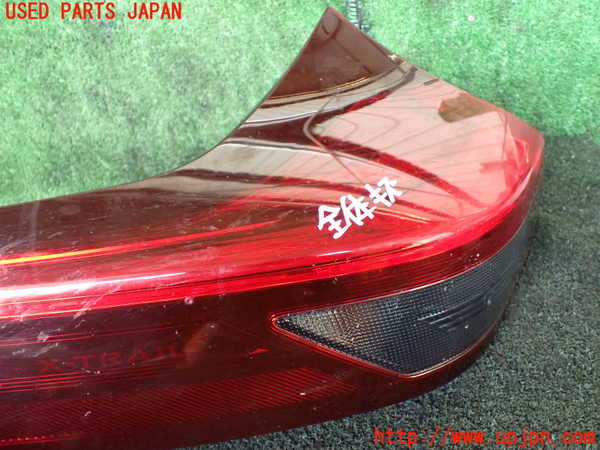 1UPJ-26011536]エクストレイル(SNT33)左テールランプ 中古_m0002.jpg