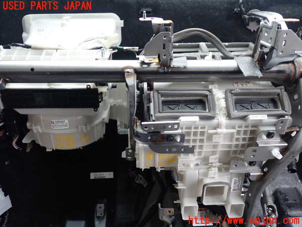 5UPJ-26016081]エクストレイル(SNT33)エバポレーター1 中古_m0001.jpg