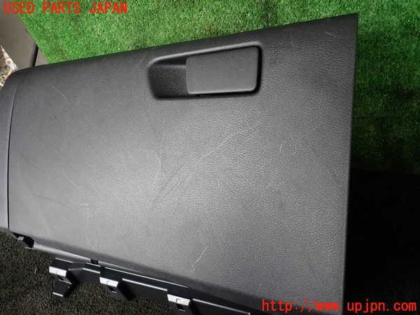 5UPJ-26017516]エクストレイル(SNT33)グローブボックス1 中古_m0002.jpg