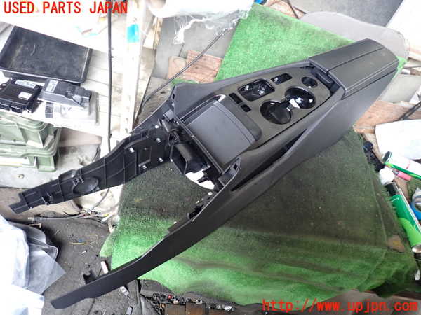 5UPJ-26017540]エクストレイル(SNT33)センターコンソール 中古_m0001.jpg