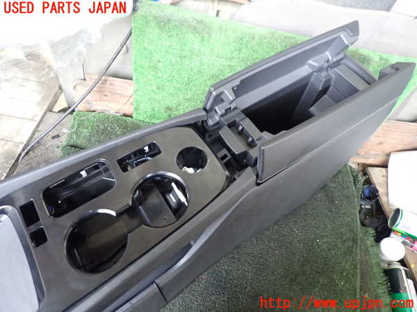 5UPJ-26017540]エクストレイル(SNT33)センターコンソール 中古_m0002.jpg
