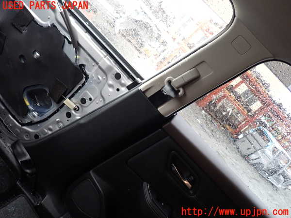 5UPJ-26017665]エクストレイル(SNT33)右センターピラートリム 中古_m0001.jpg