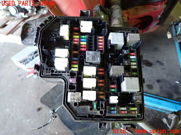 5UPJ-26026742]GR86(BRZ)(ZN8)ヒューズボックス2 中古_m0002.jpg