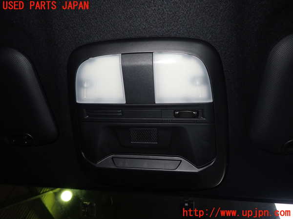 5UPJ-26026411]GR86(BRZ)(ZN8)ルームランプ1（1列目） 中古_m0001.jpg