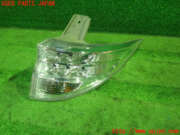 1UPJ-26031530]エスティマハイブリッド(AHR20W)右テールランプ 中古_m0001.jpg