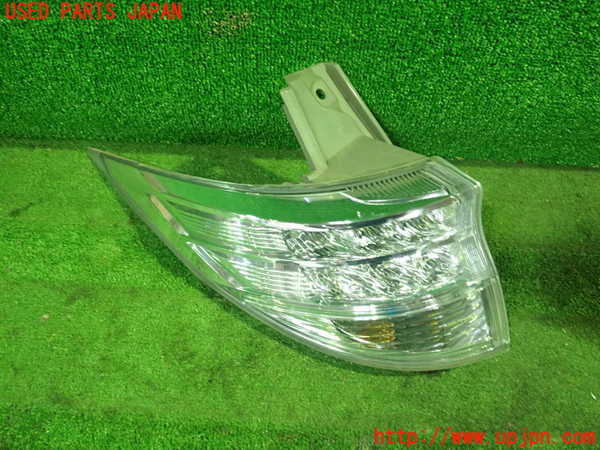 1UPJ-26031536]エスティマハイブリッド(AHR20W)左テールランプ 中古_m0001.jpg