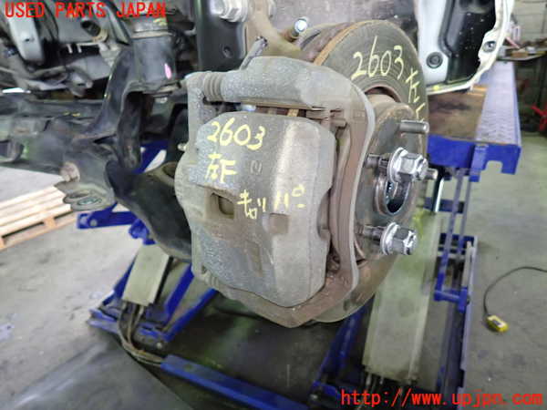 1UPJ-26034085]エスティマハイブリッド(AHR20W)左フロントキャリパー 中古_m0001.jpg