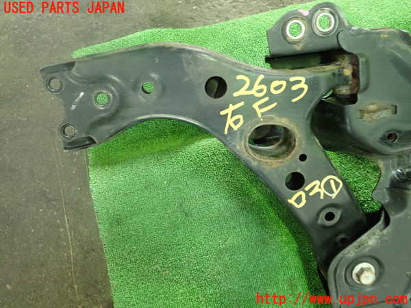 1UPJ-26035176]エスティマハイブリッド(AHR20W)右フロントロアアーム1 中古_m0001.jpg