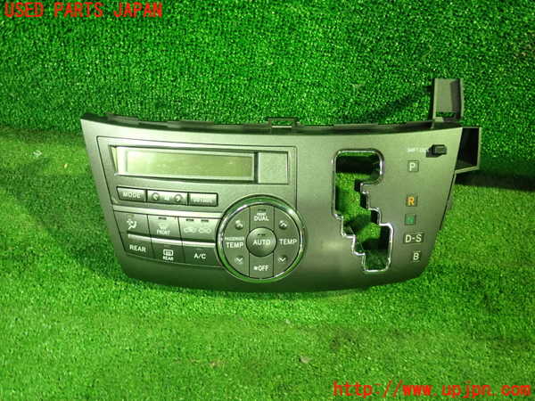 1UPJ-26036066]エスティマハイブリッド(AHR20W)エアコンスイッチ1 中古_m0001.jpg