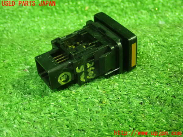 1UPJ-26036307]エスティマハイブリッド(AHR20W)スイッチ2 (パワードアオフ) 中古_m0002.jpg