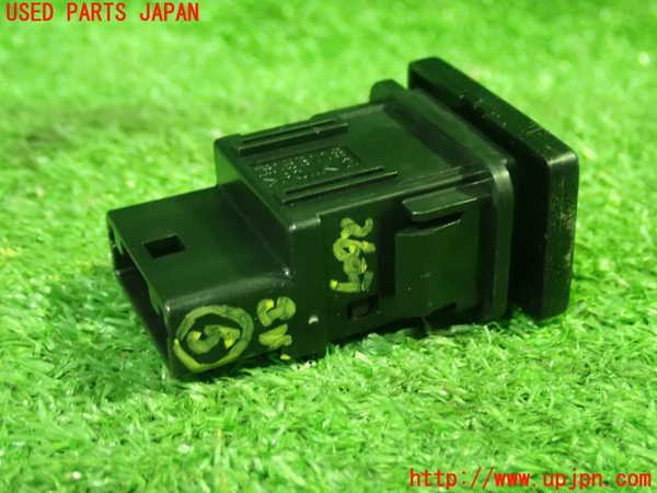 1UPJ-26036310]エスティマハイブリッド(AHR20W)スイッチ5 (AC 100V) 中古_m0002.jpg