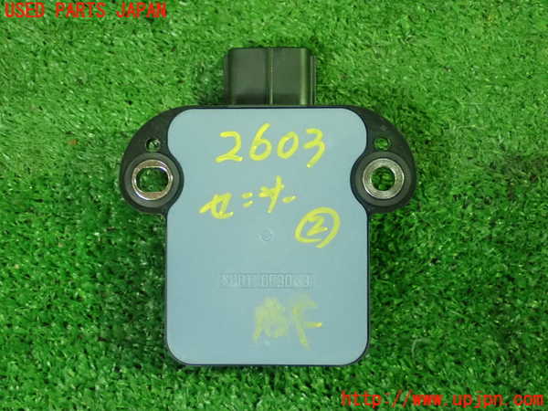 1UPJ-26036382]エスティマハイブリッド(AHR20W)センサー2 (ヨーレート) 中古_m0002.jpg