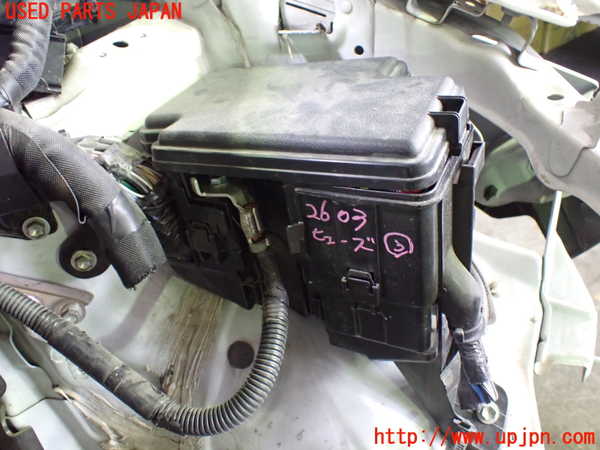 1UPJ-26036743]エスティマハイブリッド(AHR20W)ヒューズボックス3 中古_m0001.jpg