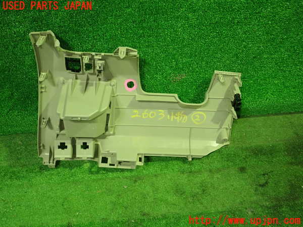 1UPJ-26037842]エスティマハイブリッド(AHR20W)小物入れ2 中古_m0003.jpg