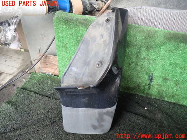 1UPJ-26041454]ハイラックスサーフ(RZN185W)右リアマッドガード(泥除け) 中古_m0002.jpg