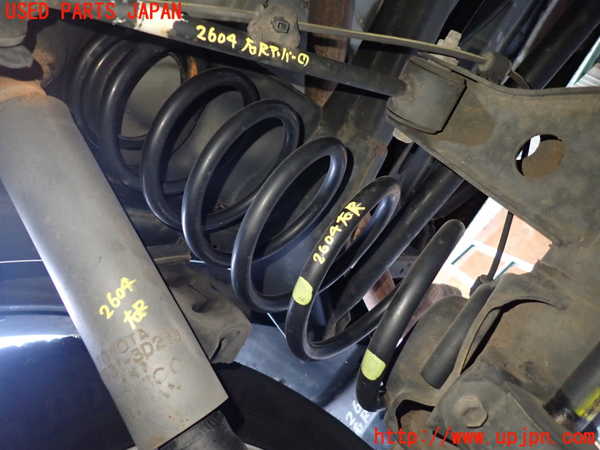 5UPJ-26045100]ハイラックスサーフ(RZN185W)右リアスプリング 中古_m0001.jpg