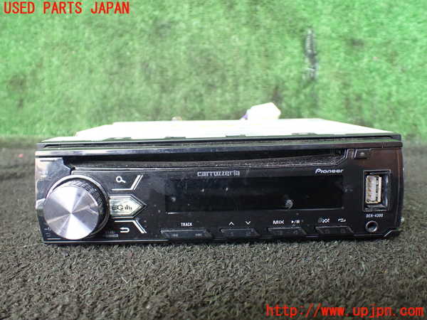 1UPJ-26046480]ハイラックスサーフ(RZN185W)CDプレーヤー 中古_m0001.jpg