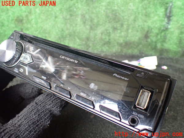 1UPJ-26046480]ハイラックスサーフ(RZN185W)CDプレーヤー 中古_m0002.jpg