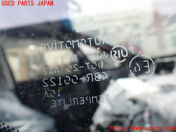5UPJ-26051200]デリカD：5(CV1W)右フロント三角窓ガラス AGC M213 中古_m0002.jpg