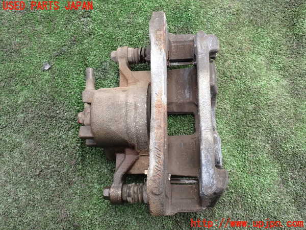 1UPJ-26054080]デリカD：5(CV1W)右フロントキャリパー 中古_m0002.jpg