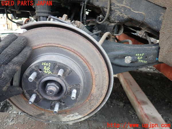 1UPJ-26054300]デリカD：5(CV1W)右リアナックルハブ 中古_m0002.jpg