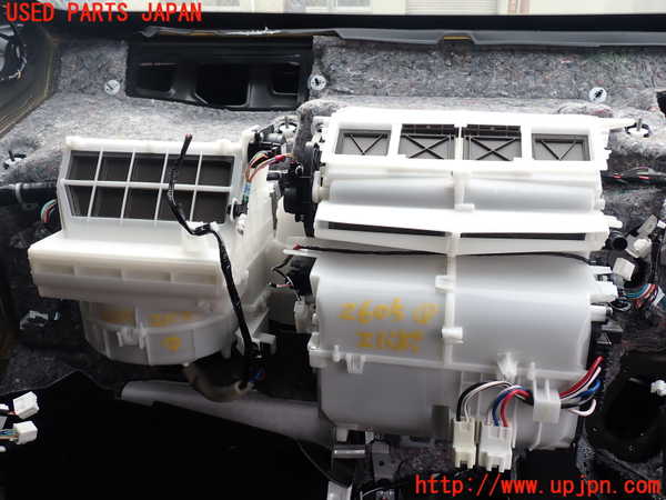 5UPJ-26056081]デリカD：5(CV1W)エバポレーター1 中古_m0001.jpg