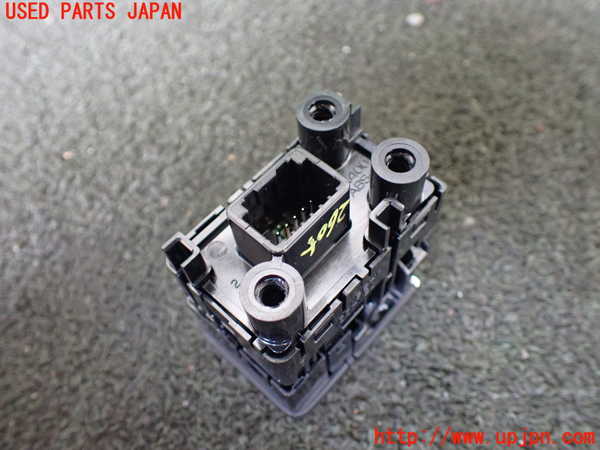 1UPJ-26056306]デリカD：5(CV1W)スイッチ1 (電動パーキング＆オートホールド) 中古_m0002.jpg