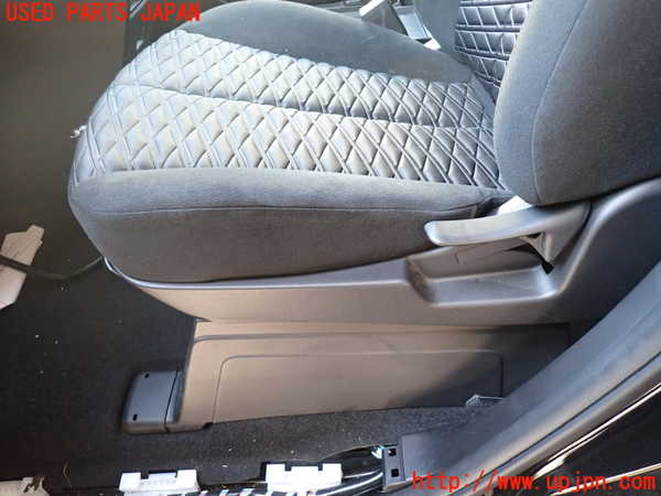 1UPJ-26057065]デリカD：5(CV1W)助手席シート 中古_m0004.jpg