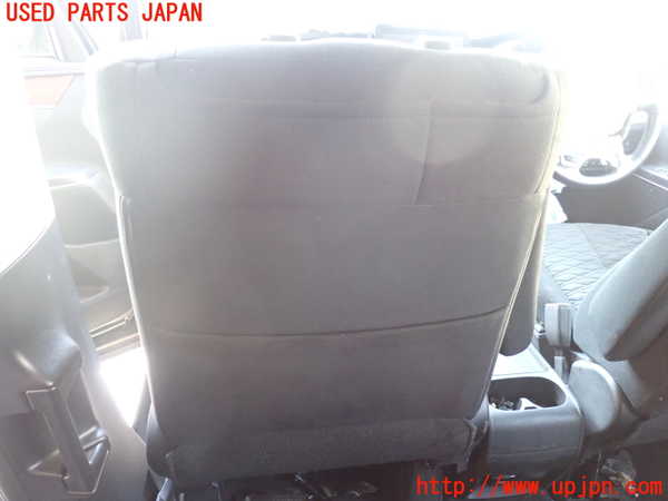 1UPJ-26057065]デリカD：5(CV1W)助手席シート 中古_m0005.jpg