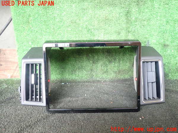1UPJ-26057528]デリカD：5(CV1W)エアコン吹き出し口3 (真中) 中古_m0001.jpg