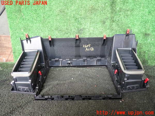 1UPJ-26057528]デリカD：5(CV1W)エアコン吹き出し口3 (真中) 中古_m0003.jpg