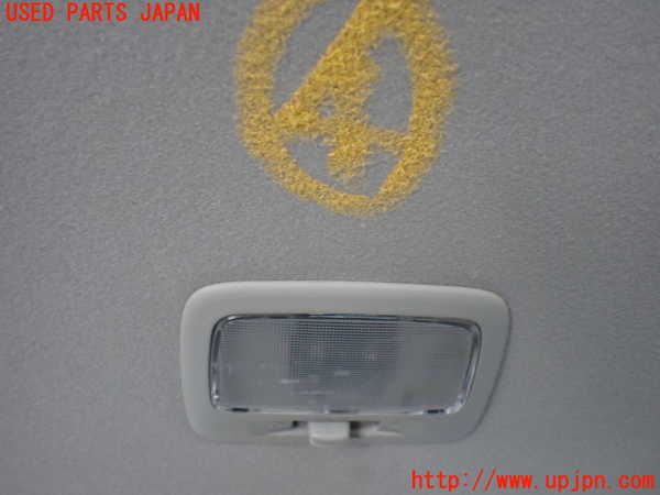 5UPJ-26056414]デリカD：5(CV1W)ルームランプ4 (3列目) 中古_m0001.jpg