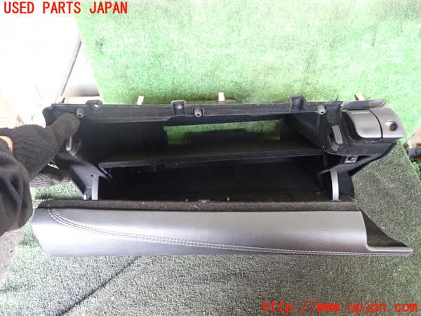 1UPJ-26067516]レクサス・LS460(USF40)グローブボックス1 中古_m0002.jpg