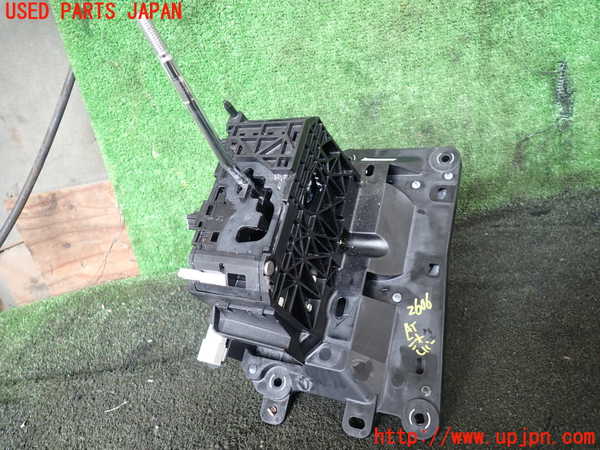 1UPJ-26067555]レクサス・LS460(USF40)ATシフトレバー 中古_m0001.jpg