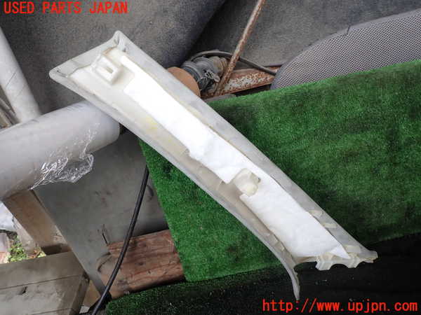 1UPJ-26067655]レクサス・LS460(USF40)右フロントピラートリム 中古_m0002.jpg