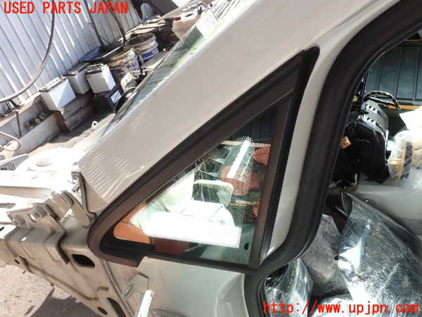2UPJ-26071202]VW ゴルフ ヴァリアント(AUDFG)左フロント三角窓ガラス 中古(43R-001565 M5385)_m0001.jpg