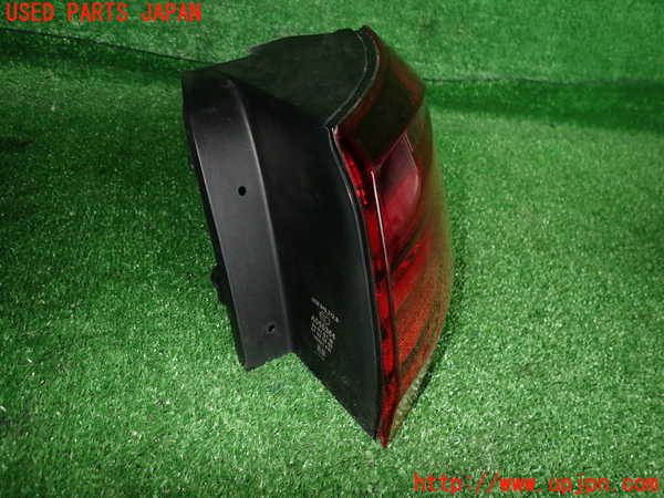 2UPJ-26071530]VW ゴルフ ヴァリアント(AUDFG)右テールランプ 中古_m0002.jpg