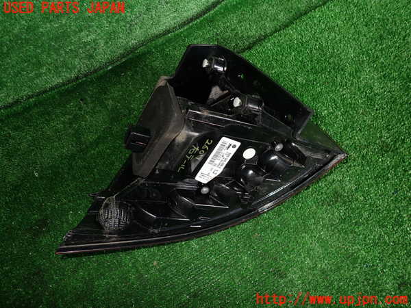 2UPJ-26071530]VW ゴルフ ヴァリアント(AUDFG)右テールランプ 中古_m0003.jpg