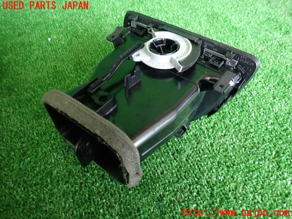 2UPJ-26077528]VW ゴルフ ヴァリアント(AUDFG)エアコン吹き出し口3 (左) 中古_m0002.jpg