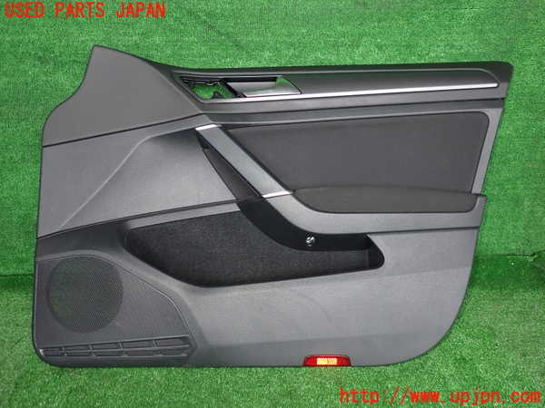 2UPJ-26071234]VW ゴルフ ヴァリアント(AUDFG)右前ドア内張り 中古_m0001.jpg