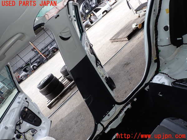 2UPJ-26077665]VW ゴルフ ヴァリアント(AUDFG)右センターピラートリム 中古_m0001.jpg