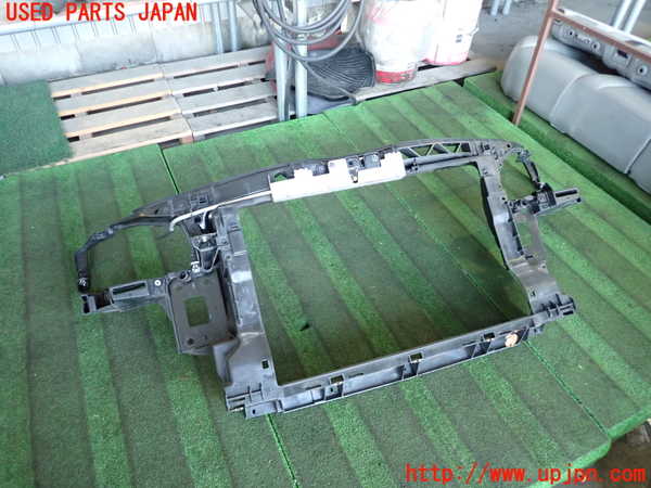 2UPJ-26091041]アウディ・TT クーペ(8JBUBF)コアサポート 中古_m0001.jpg