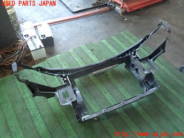 2UPJ-26091041]アウディ・TT クーペ(8JBUBF)コアサポート 中古_m0002.jpg