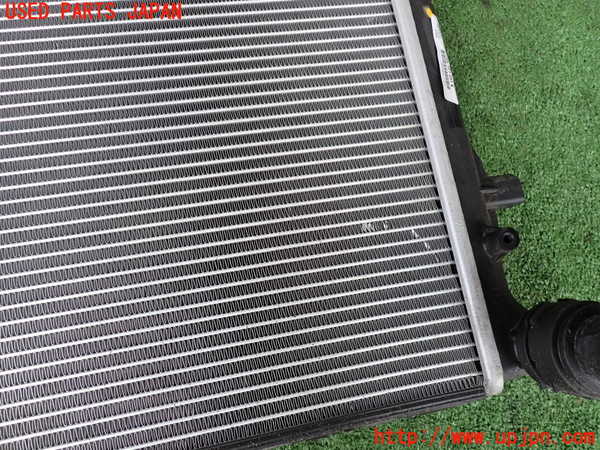 2UPJ-26092321]アウディ・TT クーペ(8JBUBF)ラジエーター1 中古_m0002.jpg