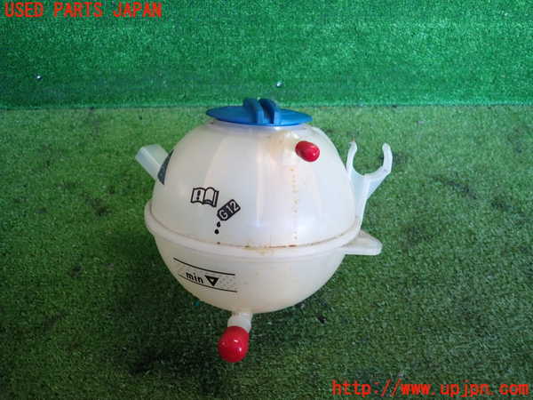 2UPJ-26092410]アウディ・TT クーペ(8JBUBF)ラジエータータンク 中古_m0001.jpg