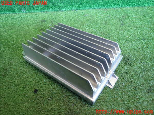 2UPJ-26096525]アウディ・TT クーペ(8JBUBF)アンプ 中古_m0001.jpg