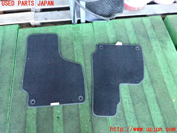 2UPJ-26097800]アウディ・TT クーペ(8JBUBF)フロアマット 中古_m0003.jpg