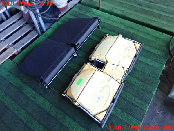 2UPJ-26097385]アウディ・TT クーペ(8JBUBF)リアシート 中古_m0004.jpg